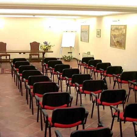Belvilla By Oyo Montecorneo Monolocale דירה